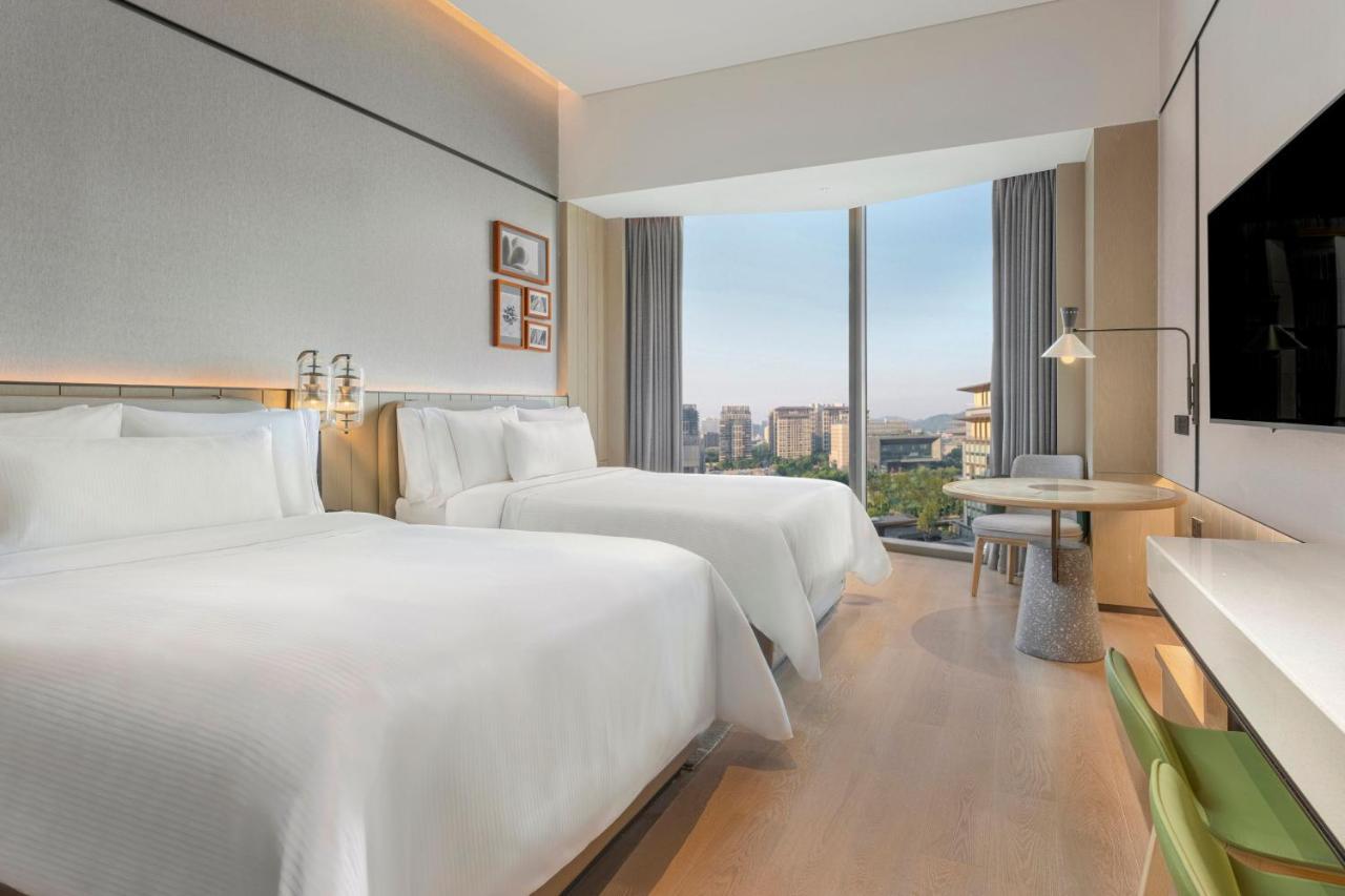 Element Guangzhou Baiyun Hotell Exteriör bild