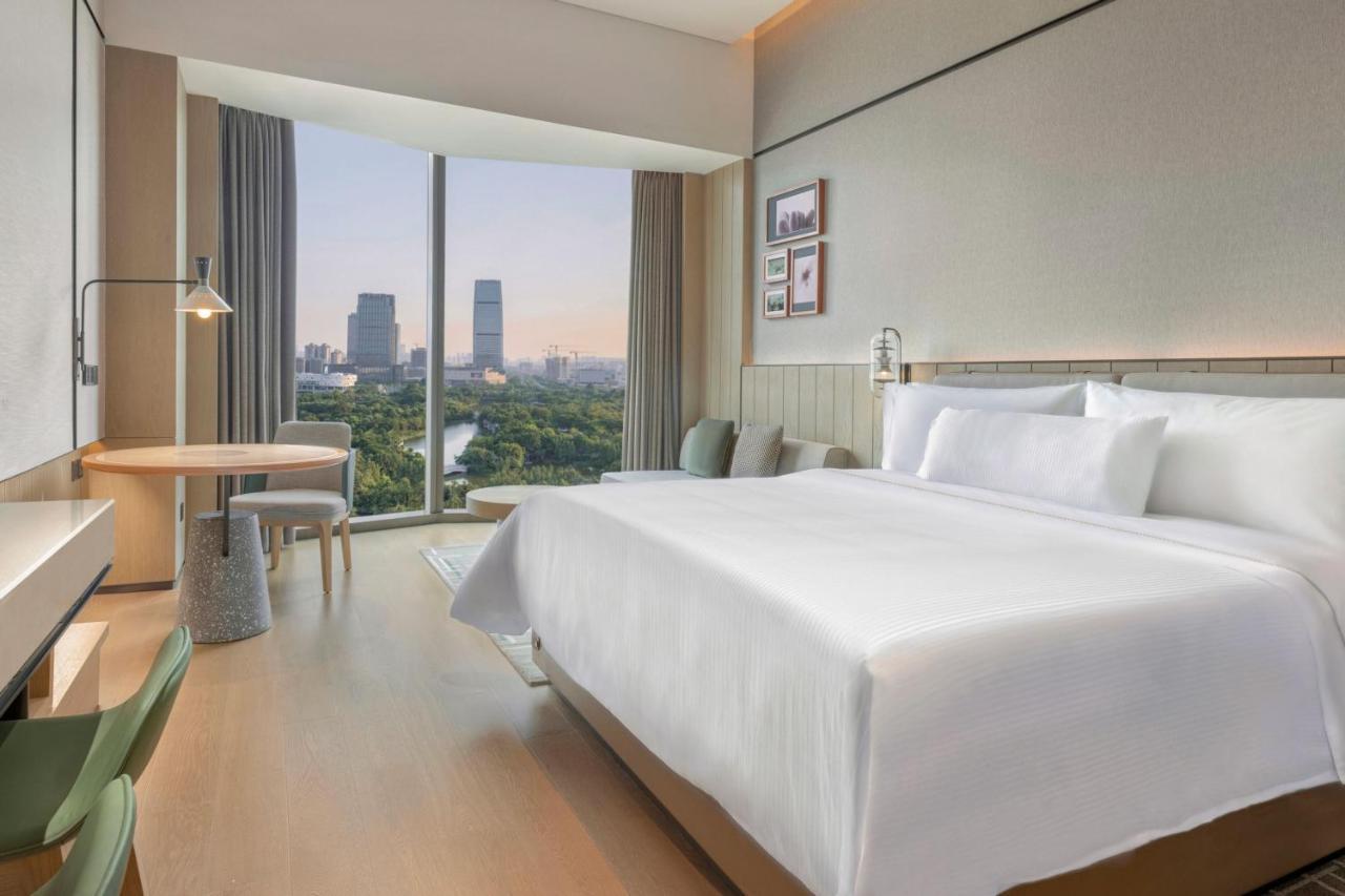 Element Guangzhou Baiyun Hotell Exteriör bild