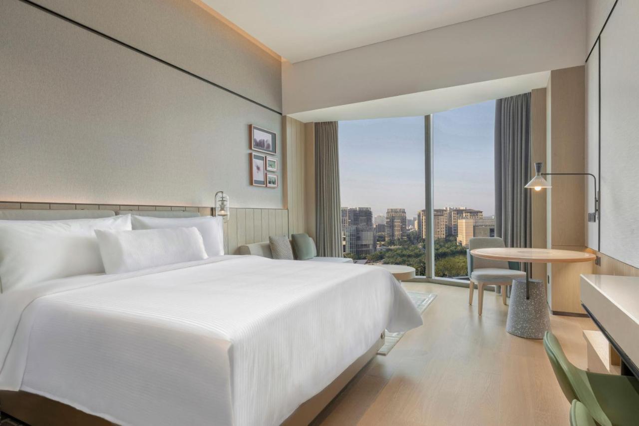 Element Guangzhou Baiyun Hotell Exteriör bild