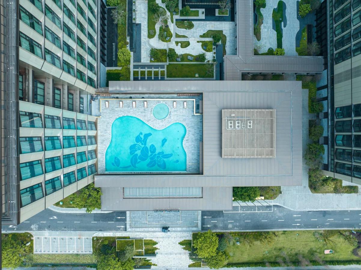 Element Guangzhou Baiyun Hotell Exteriör bild