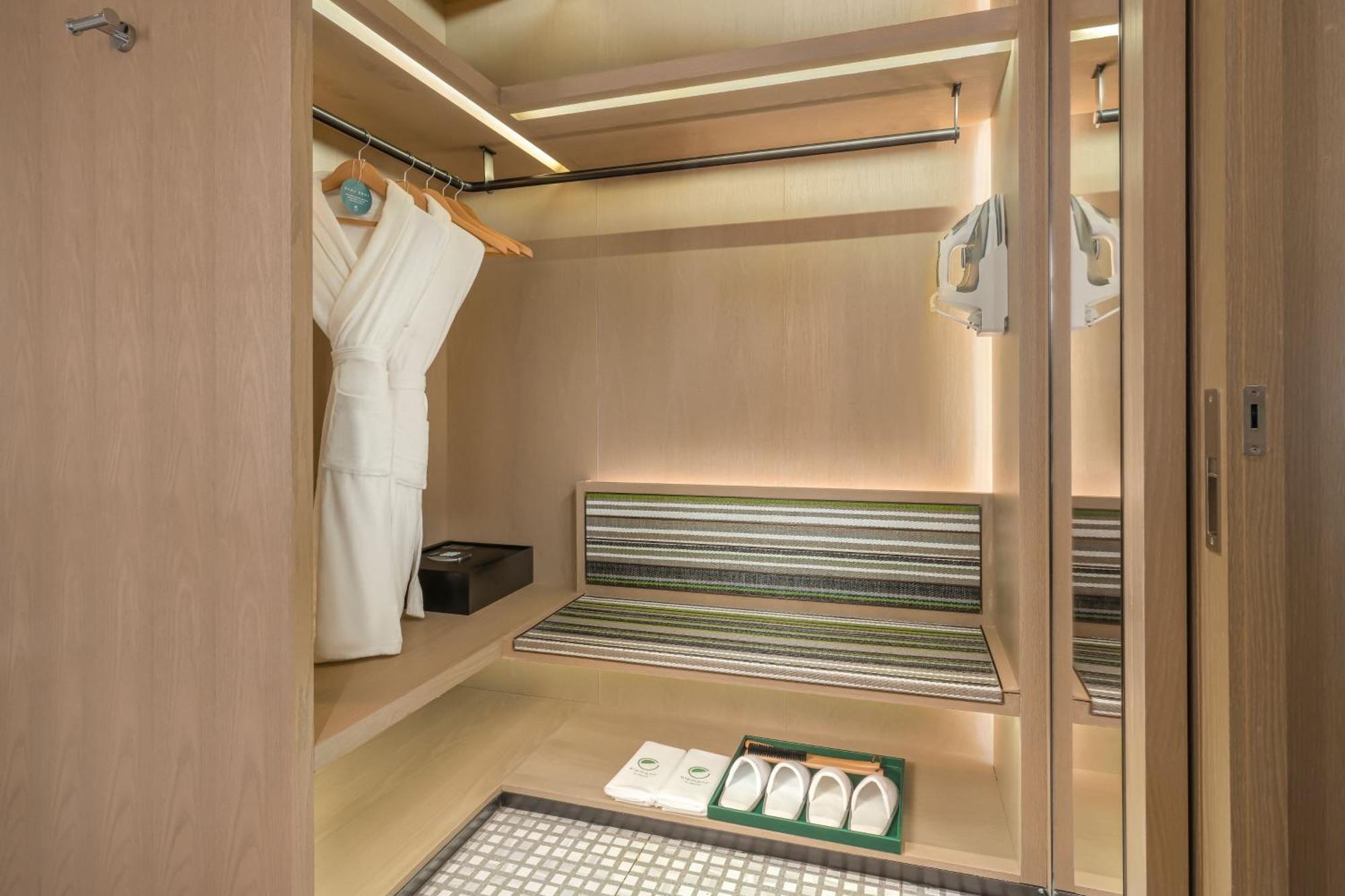 Element Guangzhou Baiyun Hotell Exteriör bild